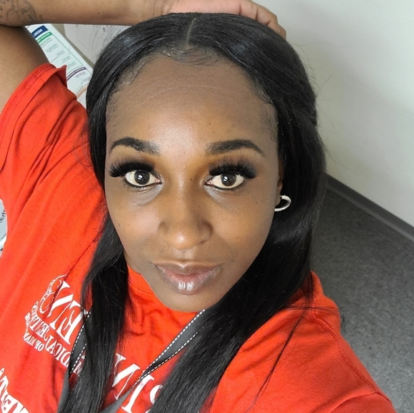 Meet your Posher, Toccara - Picture 3 of 3